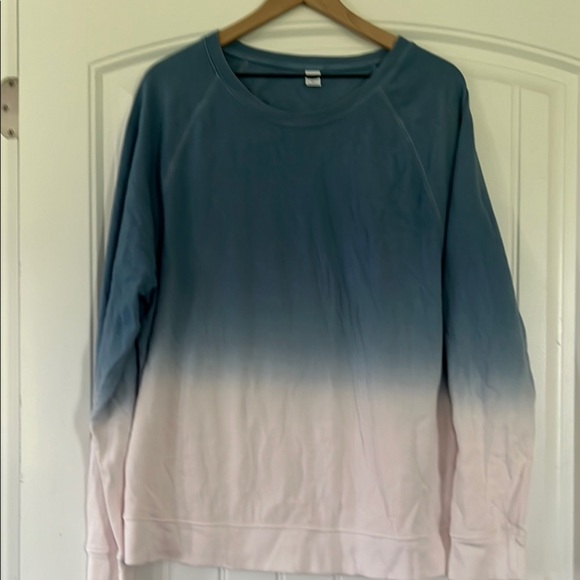 Old Navy Ombre SweatShirt XL - Picture 1 of 3